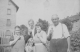 Oma Maass, Josephus Julius, Emilie Margarete en Opa Maass. Wie het kind is kan ik alleen maar naar raden.